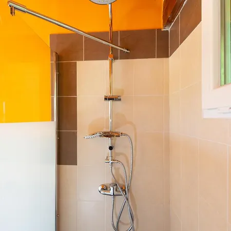 Yurte In Langa 豪华帐篷 Bosia