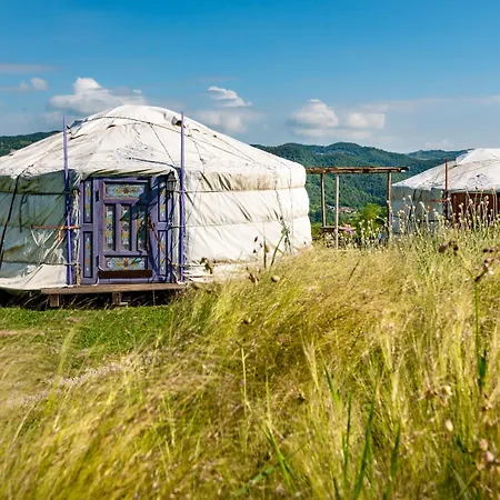 Luxury tent Yurte In Langa Bosia