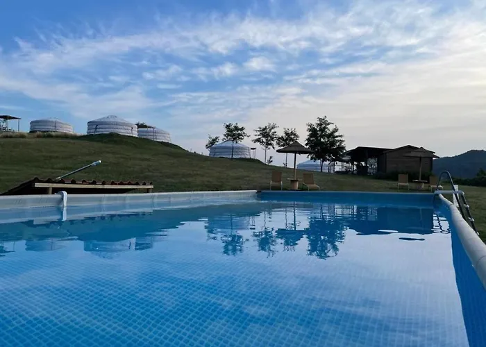 Yurte In Langa Bosia